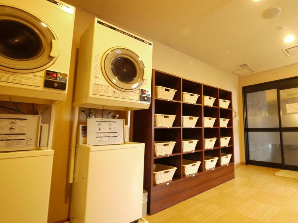 Hotel Route-Inn Handakamezaki Handa  Экстерьер фото